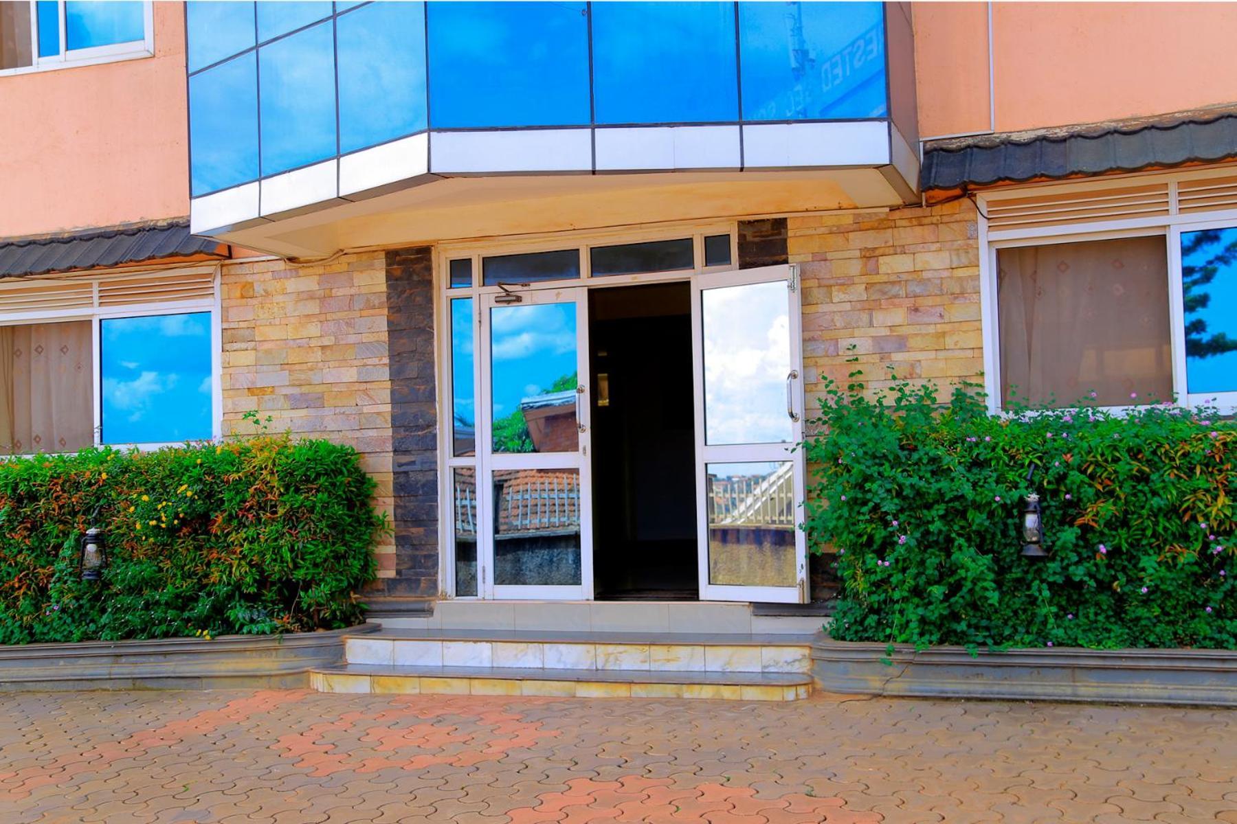 Acactus Hotel Кампала Экстерьер фото