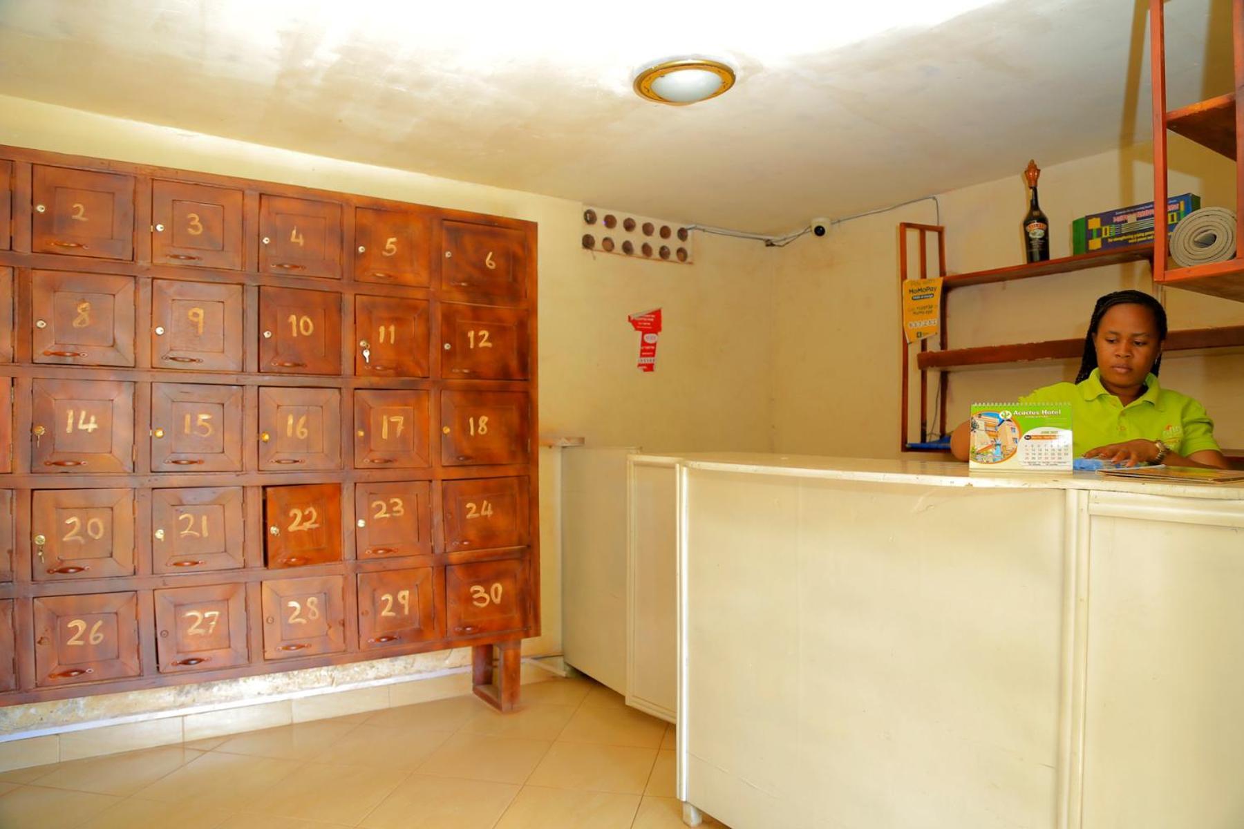 Acactus Hotel Кампала Экстерьер фото